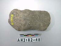 藏品(中型淺腰打製石斧)的圖片